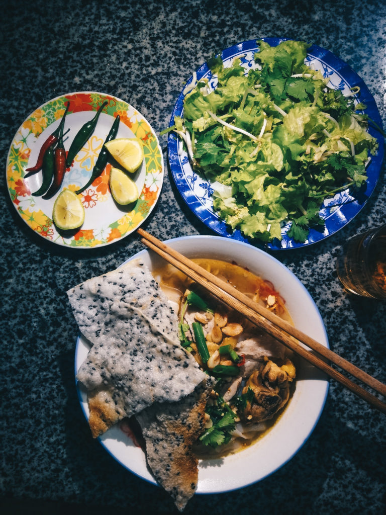 jídlo vietnam polévka